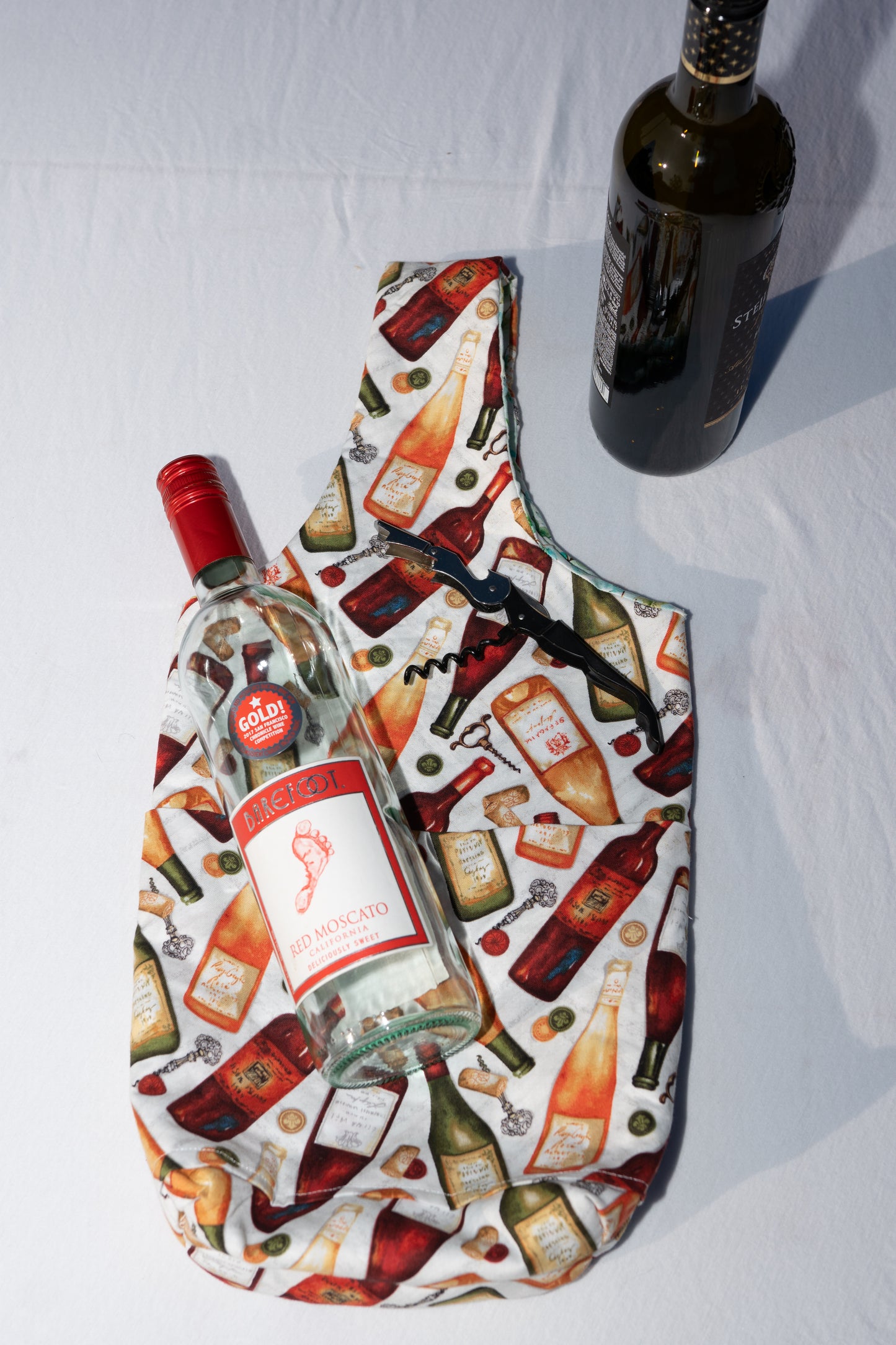 Insulated wine bag